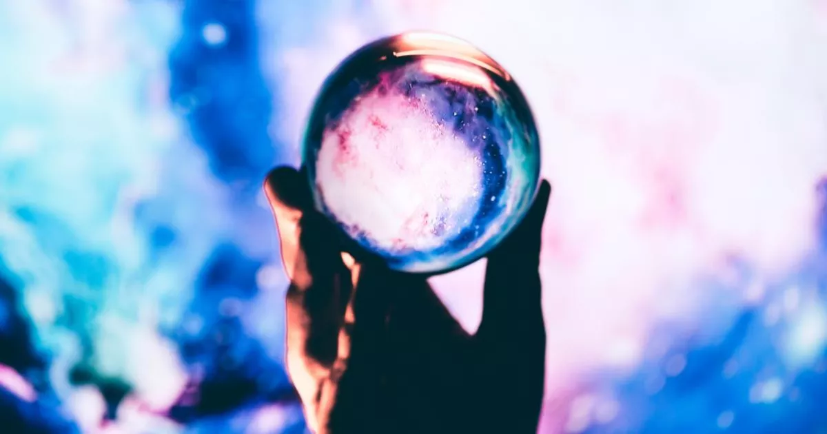 Особливо потужна дзеркальна дата 02.02.2026: як загадати бажання в цей день та що не можна робити