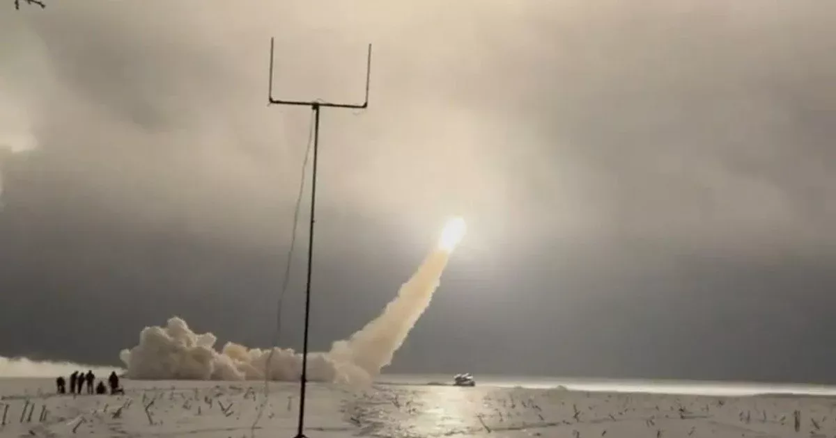 Ракети «Фламінго» вразили полігон запуску «Орешніка» в РФ: з'явилися ефектні кадри