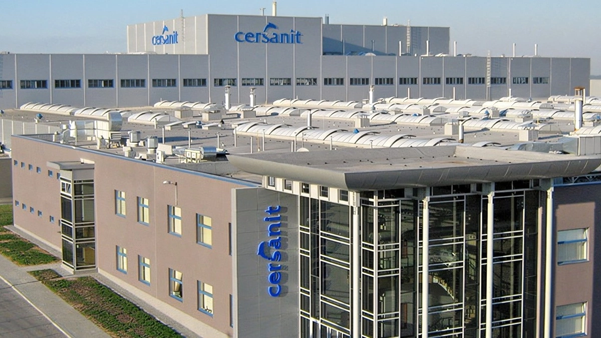 Cersanit зупинила завод у Звягелі після повторних атак РФ