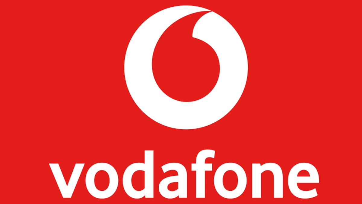 Vodafone Ukraine встановить сонячні панелі ще на 400 мобільних вежах
