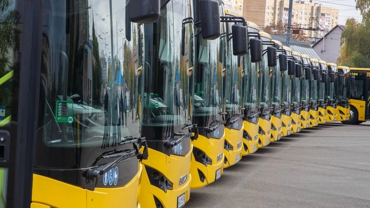 Кличко: усі 85 нових автобусів уже вийшли на маршрути Києва
