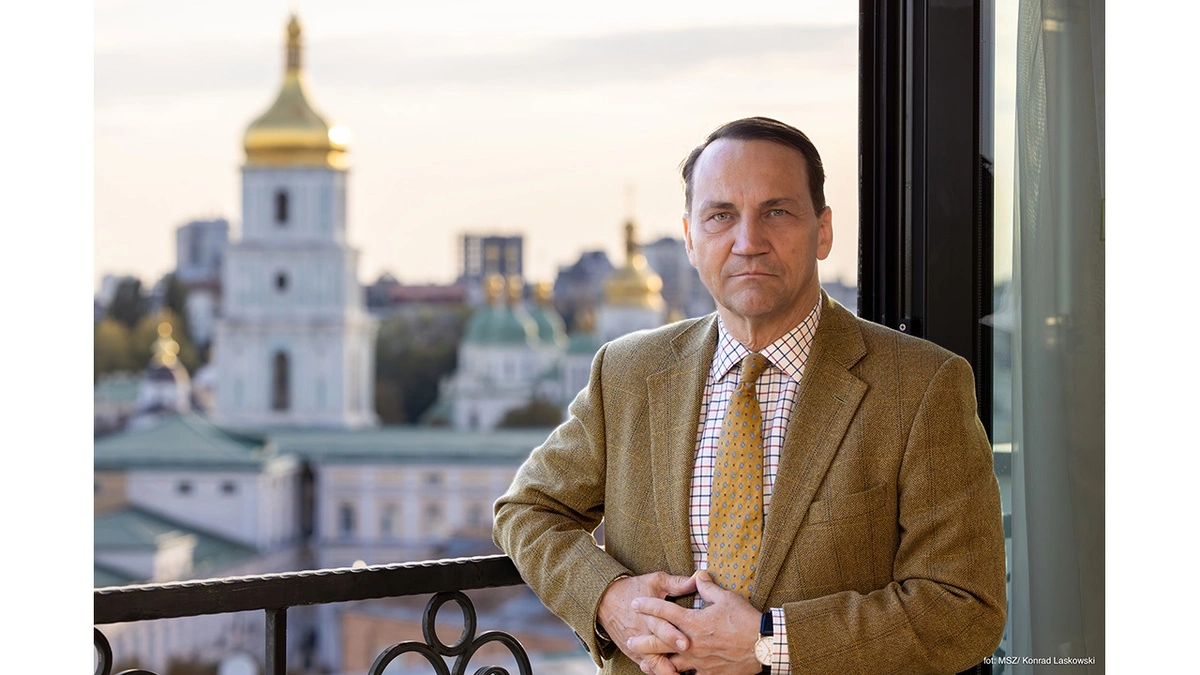 Сікорський підписав подання: депутата Львівської облради Шеремету хочуть внести до списку небажаних у Польщі