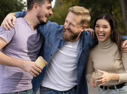 Як знайти вірних і надійних друзів у дорослому віці: поради для тих, хто не хоче бути самотнім