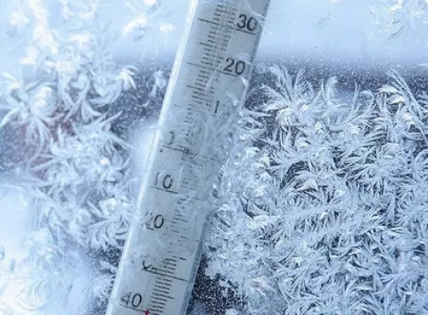 До -28 вже цієї ночі: скільки днів протримаються люті морози