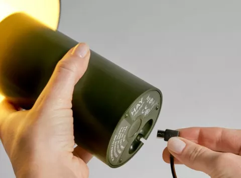 Якими альтернативними джерелами світла можна запастися: пристрої, що працюють без електрики