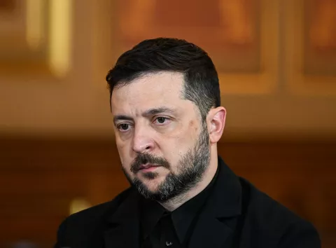 Не можу точно імітувати стиль ТСН, але можу запропонувати заголовок у схожому тоні. Зеленський розкрив оновлені цифри втрат України у війні з РФ — що відомо